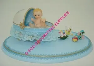 Baby Cradle: decorated goose egg design