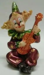 Clown with Guitar, 50-60mm High x 30-40mm Wide (CLOWN2A)