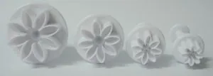 Daisy Cutters Small 4 piece set, Tiny 12mm, Small 17mm, Medium 25mm & Large 33mm ( Measurement taken across the flower) (FLOC14)