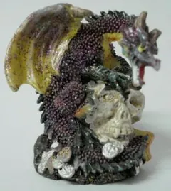 Dragon on Skull Small C, 50mm High (DRAG2C-C)