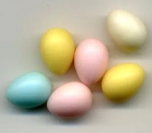 Easter Eggs Plastic Coloured (MISC02)