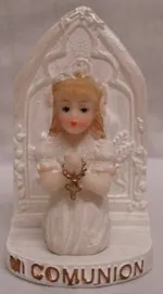 Girl Praying, 70mm High x 40mm Wide (MC-G)