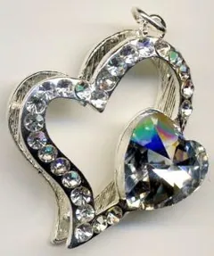 Lucky Charm Heart w/Crystal, 35mm Wide (JCHA7)