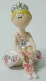Miniature-Standing & Sitting Ballerina A, 60mm High x 30-35mm Wide (BALSA)