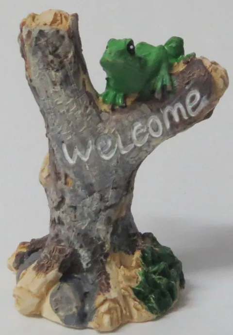 Miniature Welcome Sign - Frog, 45mm High (4.5cm High) (GARDF32)