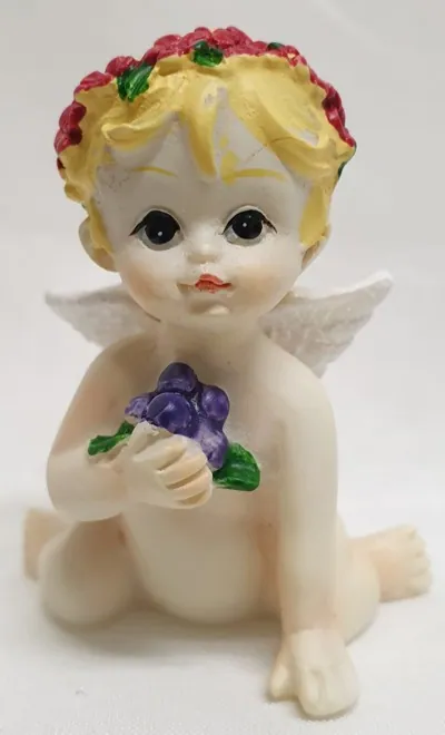 Miniatures Baby Angel With Fruit A, 50mm High (ANGBMA)