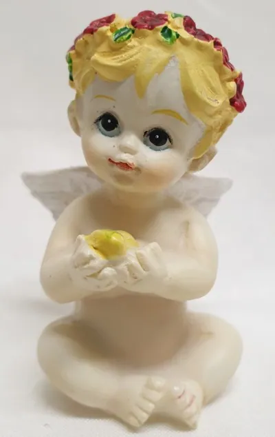 Miniatures Baby Angel With Fruit B, 50mm High (ANGBMB)