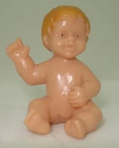 Miniatures - Baby Girl Sitting/Waving, 30mm High (BAB05)