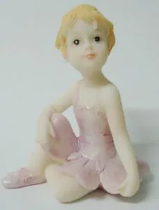 Miniatures - Ballerina D, 75mm High x 50-60mm Wide (BAL3D)
