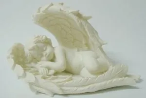 Miniatures Cherub Lying in Wings, 95mm Long (CHER4-B)
