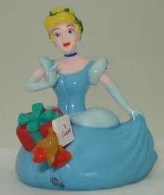 Miniatures - Cinderella, 50mm High (5cm High) (MTH02)