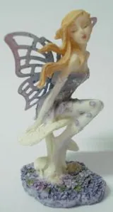 Miniatures Fairy On Mushroom, 70mm High x 40-45 Wide (FOM2D)