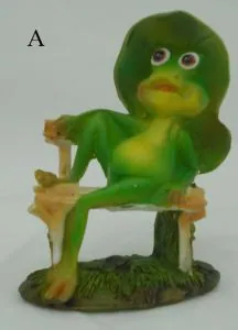 Miniatures - Frog On Bench, 60mm High (6cmHigh) (FROGB)