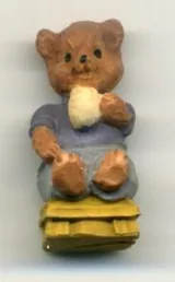 Miniatures - Micro Bear Drinking, 25mm High (MICRO11)