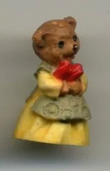 Miniatures - Micro Bear Wearing Apron, 25mm High (MICRO26)