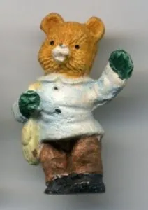 Miniatures - Micro Bear With Bag, 30mm High (MICRO06)