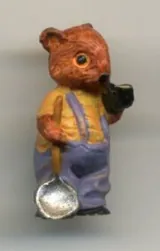 Miniatures - Micro Mouse W/Shovel & Pipe, 25mm High (MICRO31)