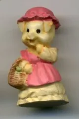 Miniatures - Micro Pig With Basket, 29mm High (MICRO15)