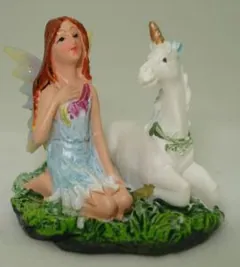 Miniatures - Mini Fairy On Unicorn C, 40mm High (4cm High) (FAIUNIC)