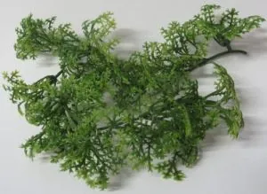 Plastic Leaves Foilage Green, 1 x Bunch Plastic Leaves ( refer to picture shown) (PRF3)