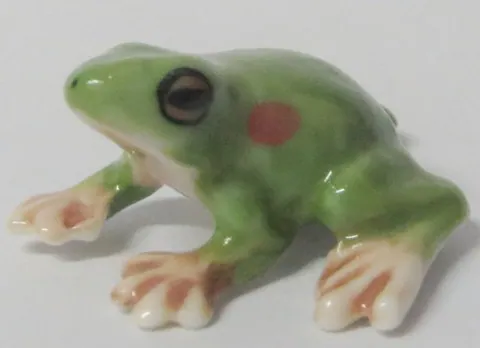 Porcelain Green Frog Small, 25mm Wide x 15mm High (MPOR16)