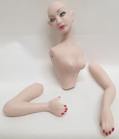 Porcelain Half Doll (PORDOL1)