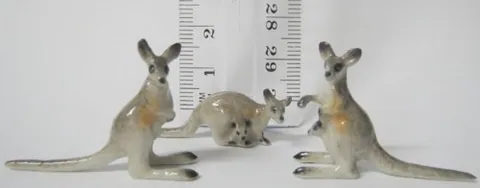 Porcelain Kangaroo Grey Mini Set 3, 15-25mm High (MPOR12)