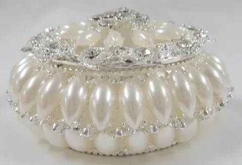 Stand Pearl/Crystal Base and Finial, 30mm (3cm) Height x 75mm (7.5cm) Width (SO53)