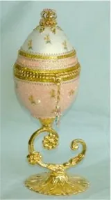 Sweet Memories Jewel Box: decorated goose egg design